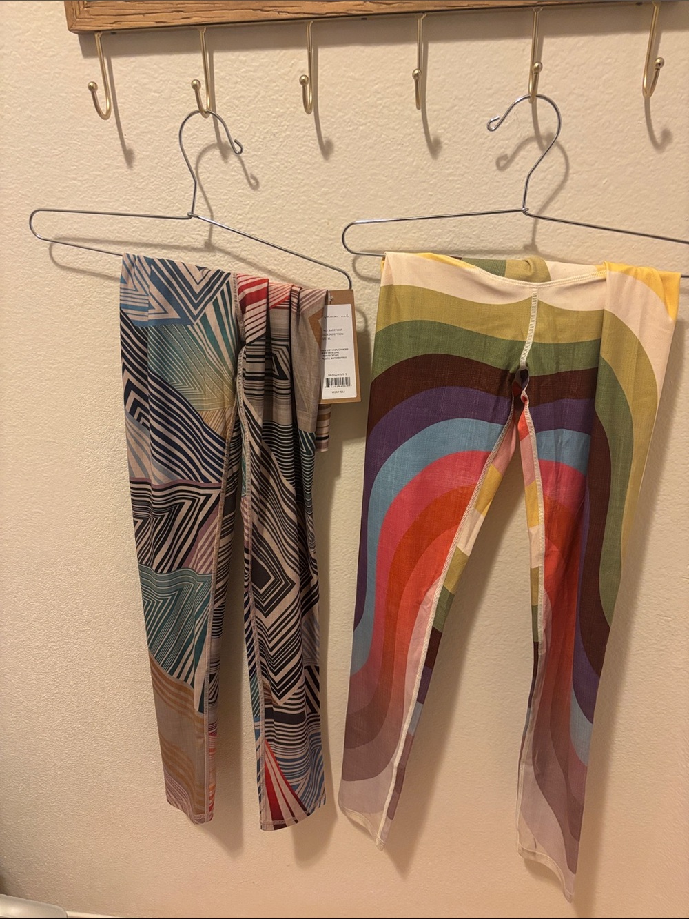 Niyama Sol Rainbow Arch & Geo Stripe Women’s Leggings - Multicolor